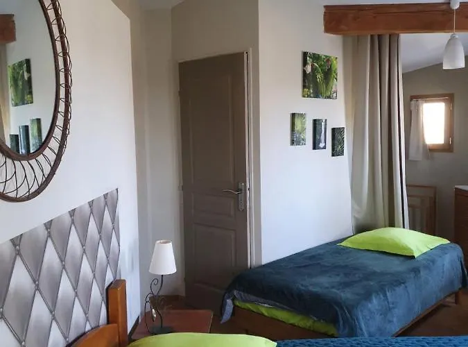 D'hotes Le Bois Des Frenes Отель типа 